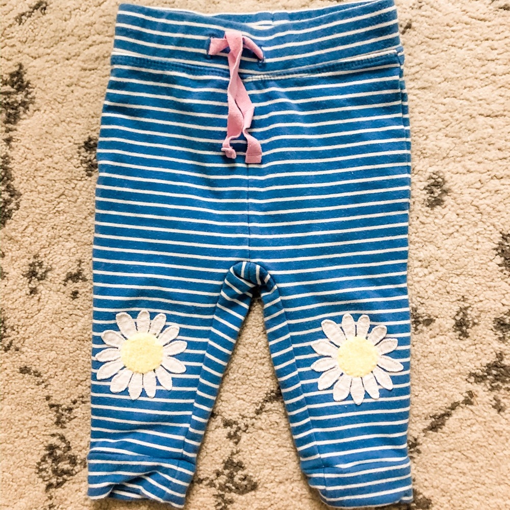 Mini Boden daisy leggings